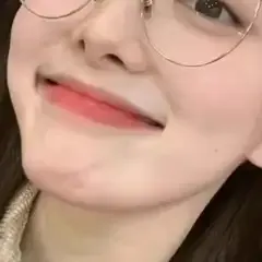 严奕荔